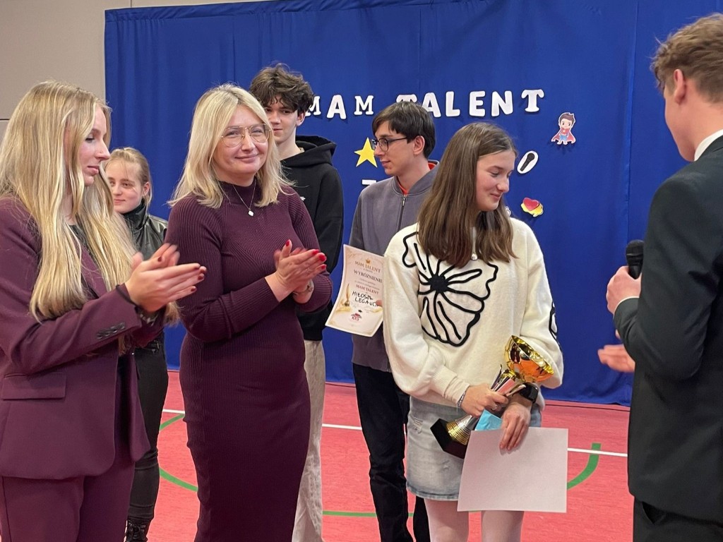 ZSOiTS ma TALENT(Y)!  